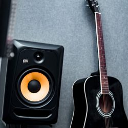 KRK Rokit 8 G4 Studio Monitors